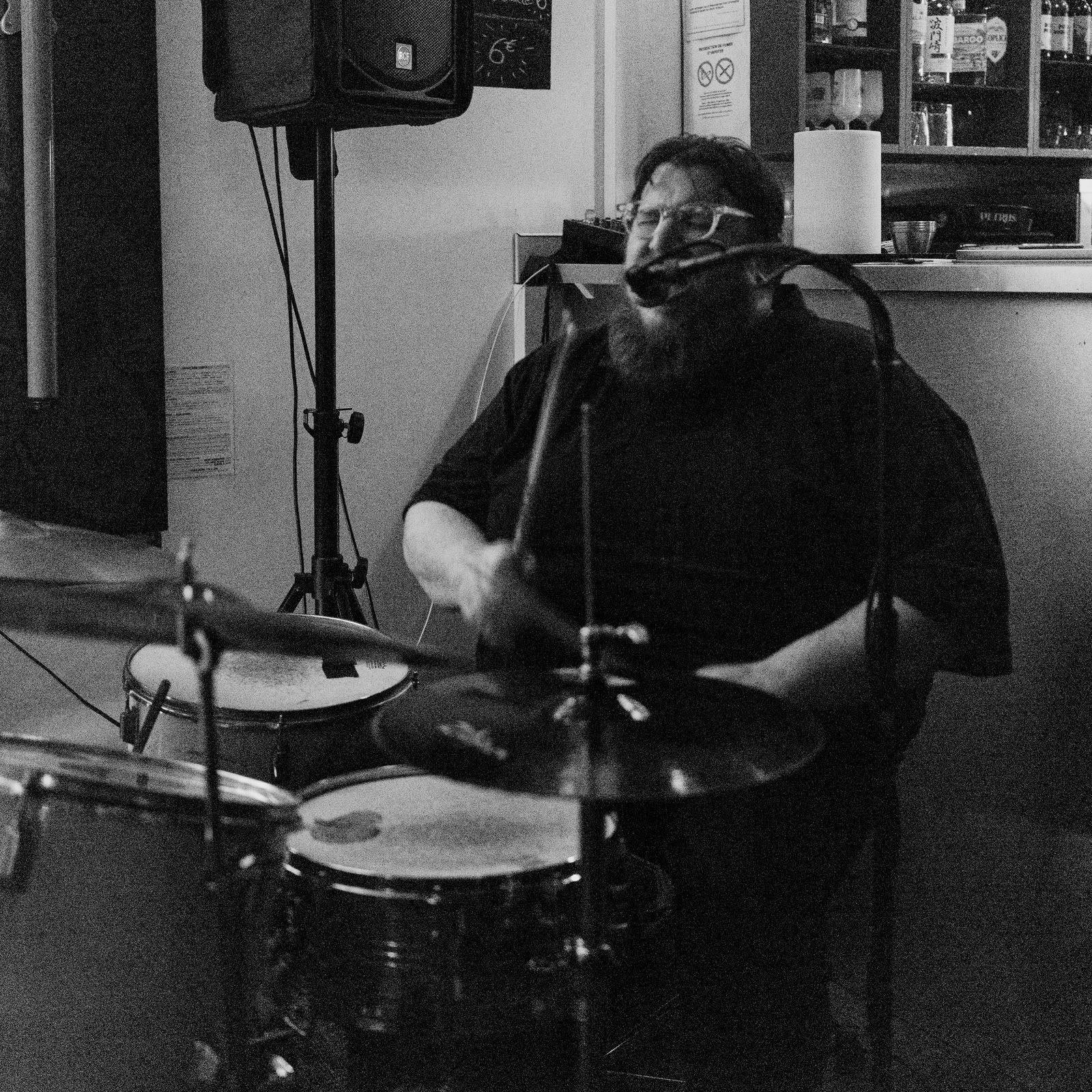 Chien de Race & MissT - Café Diskaire - Lille - 7 février 2026 - Image 3
